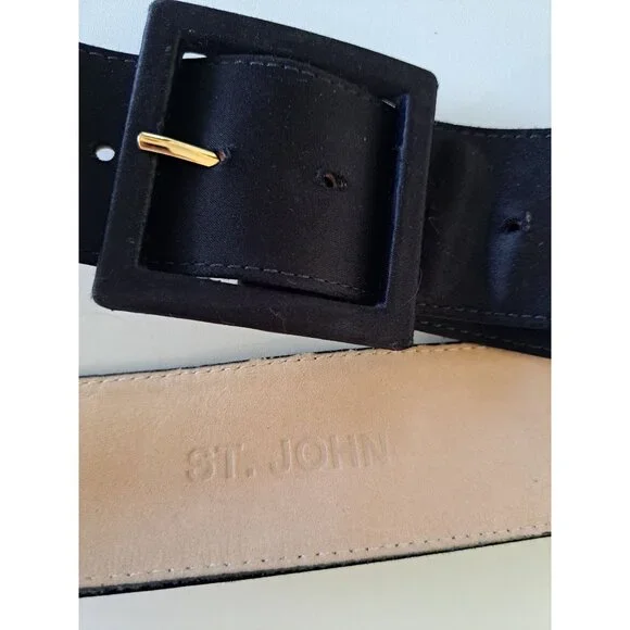 St. John Black Wide Belt With Gold Buckle Leather & Polyurethane Size 12 USA - Picture 4 of 9